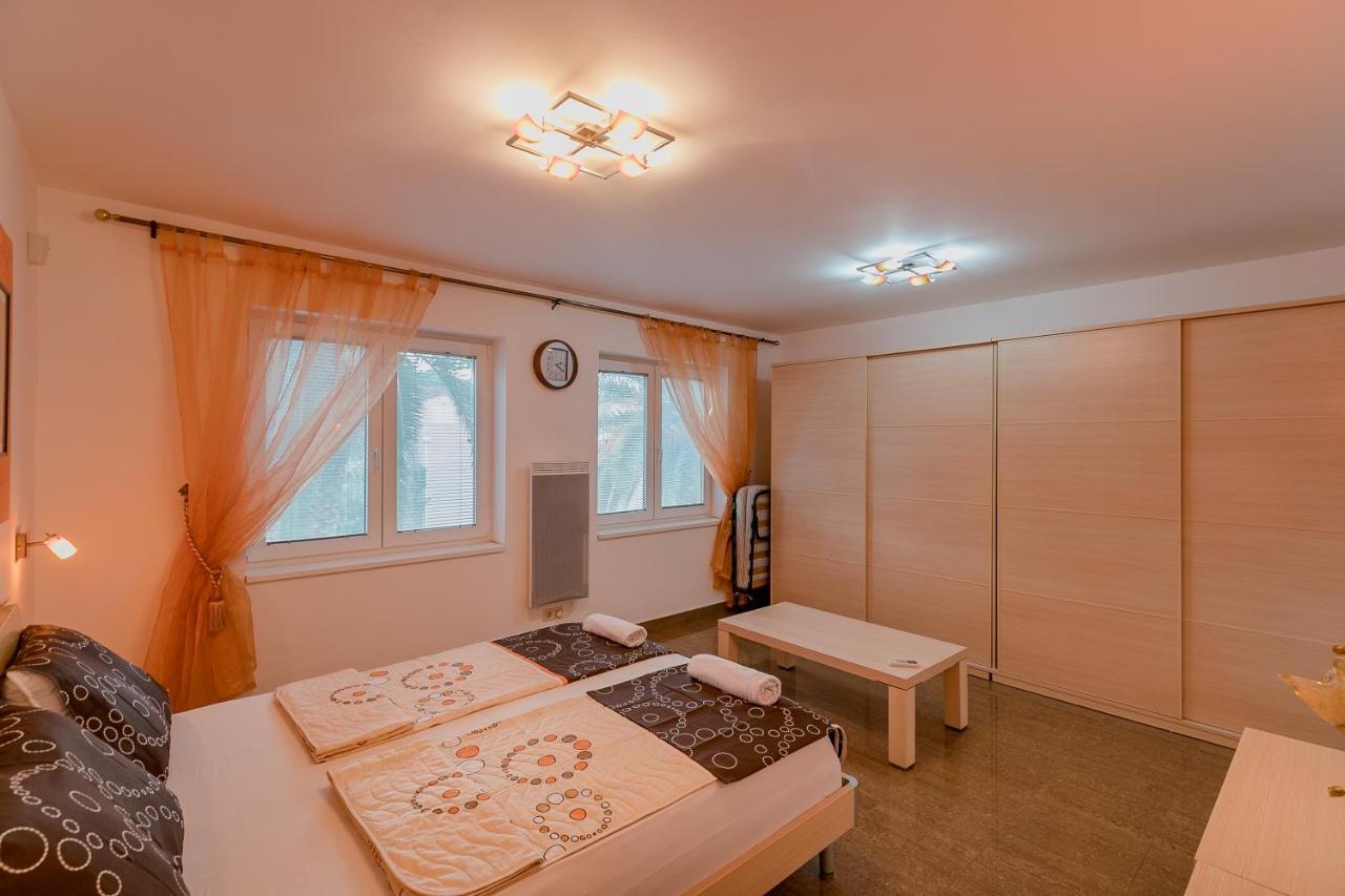 Palm Point Apartment Petrovac Kültér fotó